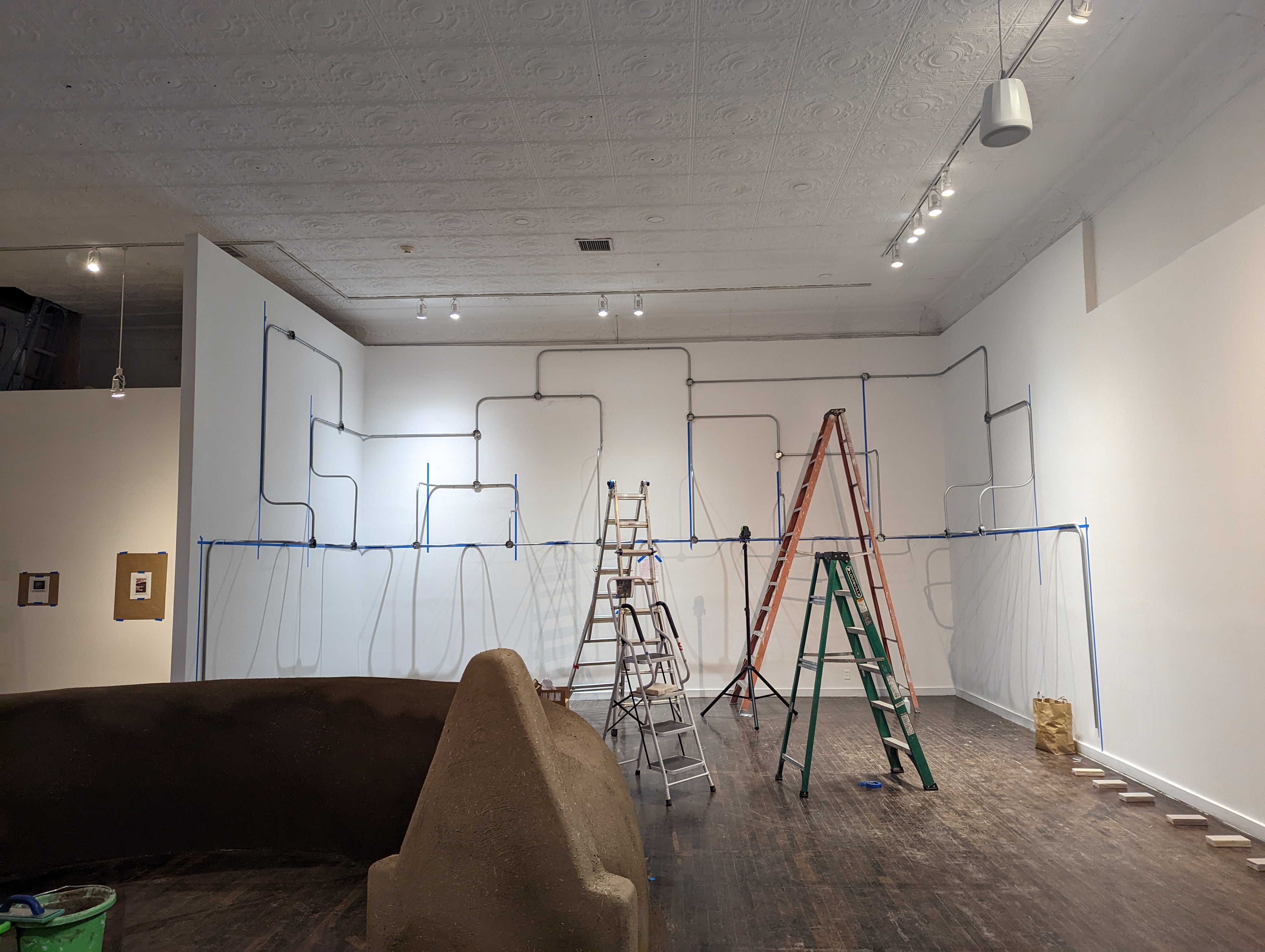 Installation service scene